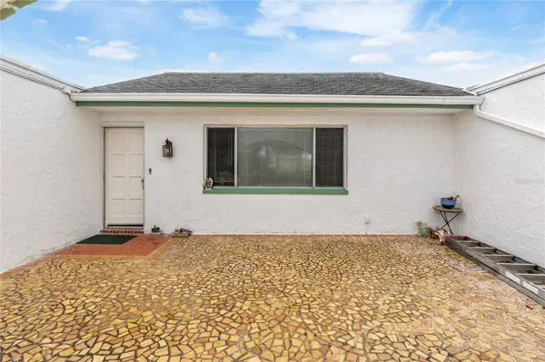 3228 ROCK VALLEY DR, Holiday, FL 34691