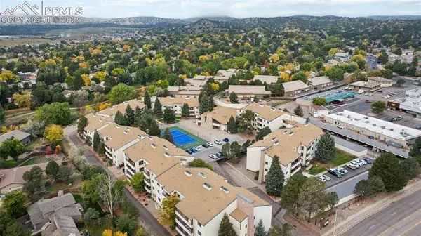 6560 Delmonico DR #203, Colorado Springs, CO 80919