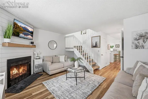 6836 Overland DR, Colorado Springs, CO 80919