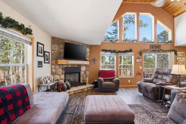 22513 Deer Meadow Dr, Deadwood, SD 57732