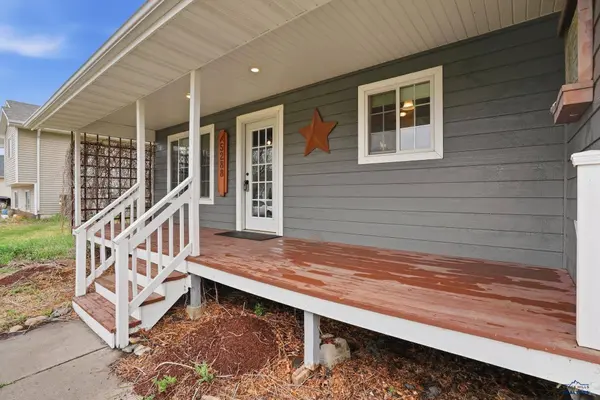 5288 Mercury Dr, Rapid City, SD 57703