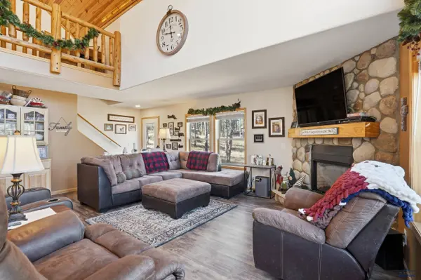 22513 Deer Meadow Dr, Lead, SD 57732