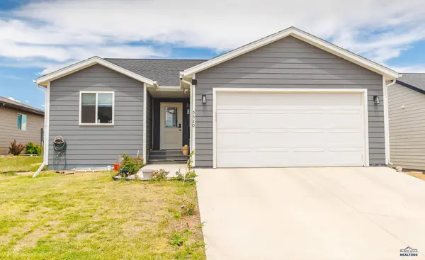 5520 Coal Bank Dr, Rapid City, SD 57701