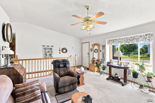 5010 Leroy St, Rapid City, SD 57703