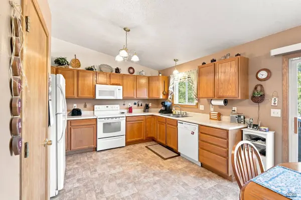 5010 Leroy St, Rapid City, SD 57703