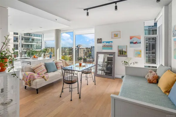 989 Johnson St #1406, Victoria, BC V8V 0E3