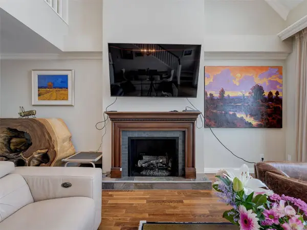 1175 Beach Dr #505, Oak Bay, BC V8S 2N2