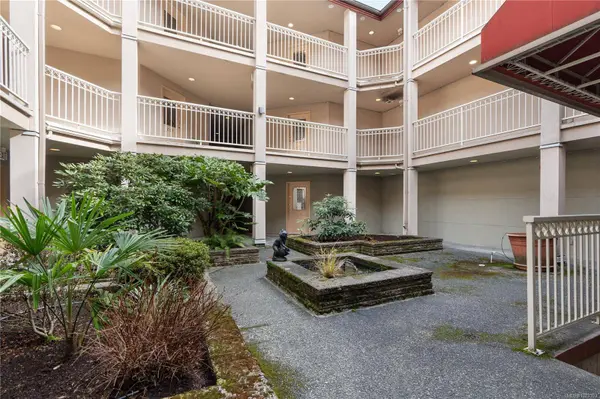 330 Brae Rd #110, Duncan, BC V9L 3T8