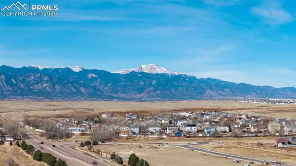 6697 Kearsarge DR, Colorado Springs, CO 80925