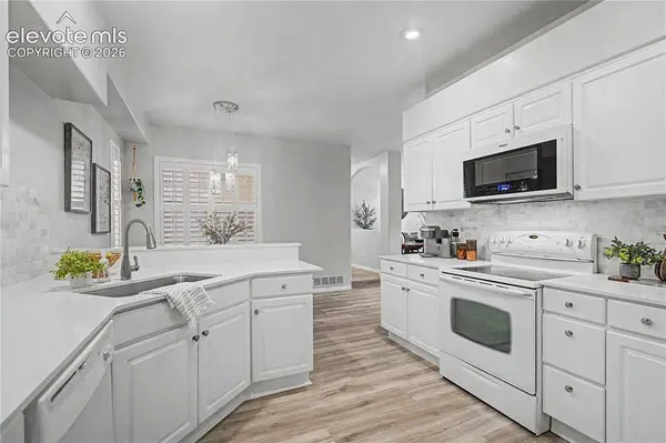 4475 Songglen CIR, Colorado Springs, CO 80906