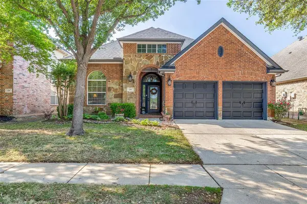 1301 Meadows Avenue, Lantana, TX 76226