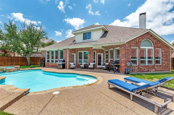 9125 Parson Drive, Lantana, TX 76226