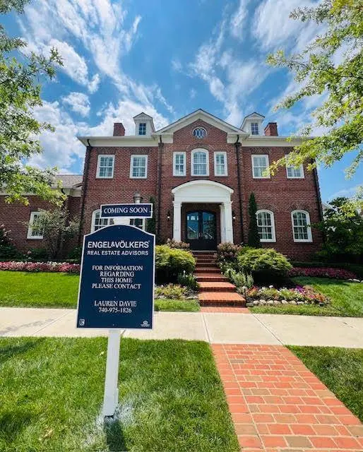 6983 Hanbys Loop, New Albany, OH 43054