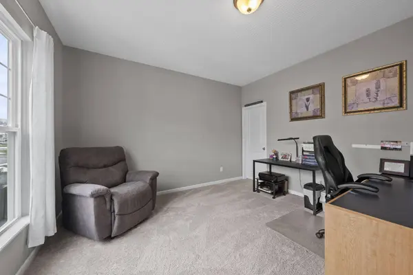 1665 Withers Grove Loop, Grove City, OH 43123