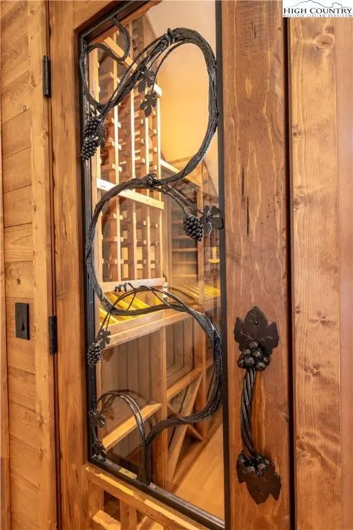 311 Penny LN #2D, Banner Elk, NC 28604