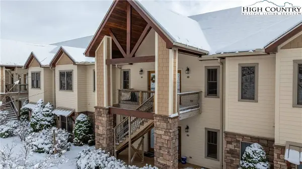 311 Penny LN #2D, Banner Elk, NC 28604