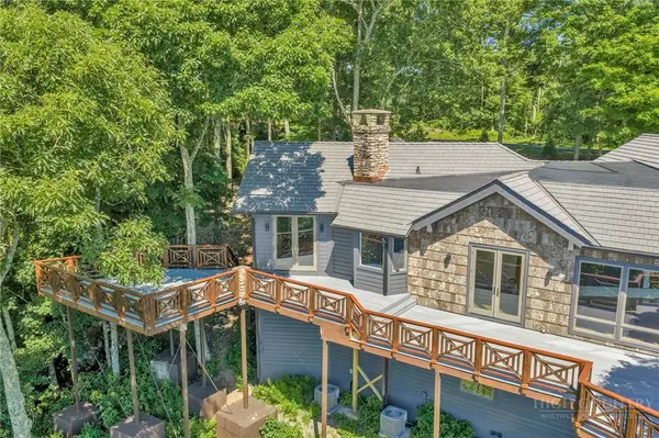 1122 Summit Park DR, Banner Elk, NC 28604
