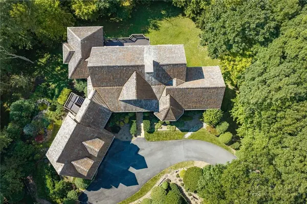 133 Summit Ledges LN, Banner Elk, NC 28604