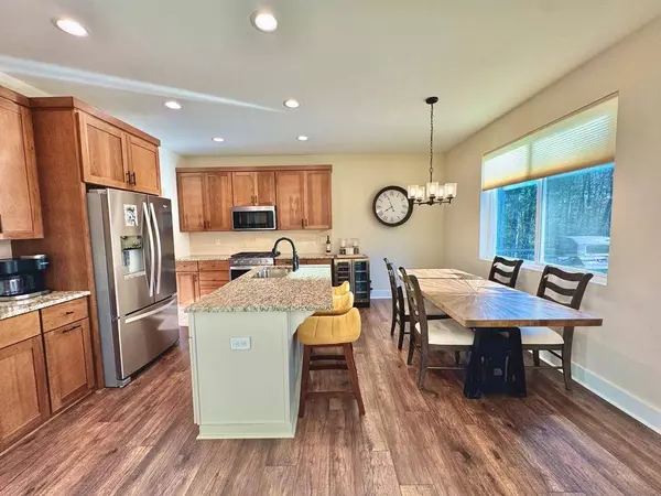 939 Sunset Road, Epworth, GA 30541