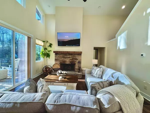 939 Sunset Road, Epworth, GA 30541