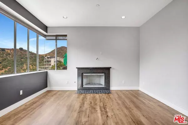 6396 Weidlake DR, Los Angeles, CA 90068