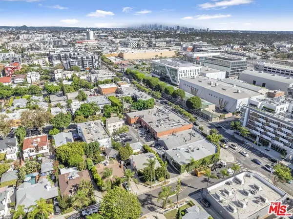 1112 Greenacre Ave, West Hollywood, CA 90046