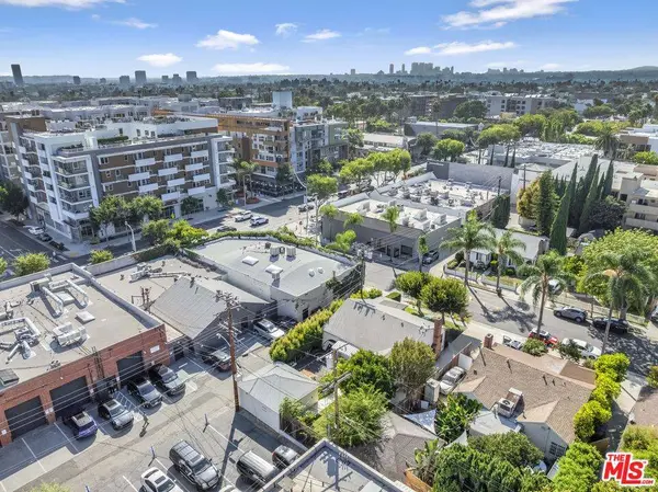 1112 Greenacre Ave, West Hollywood, CA 90046