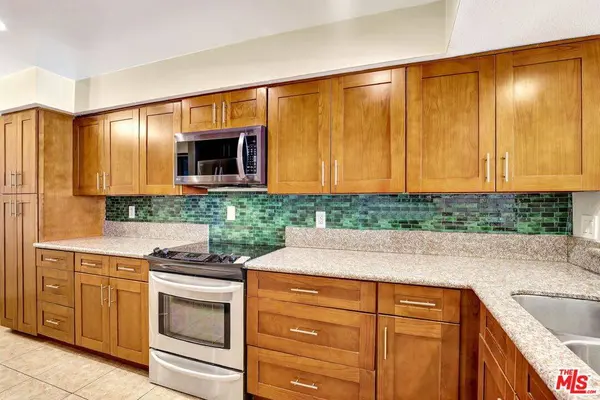 1900 Vine ST #103, Los Angeles, CA 90068