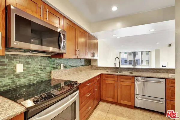 1900 Vine ST #103, Los Angeles, CA 90068
