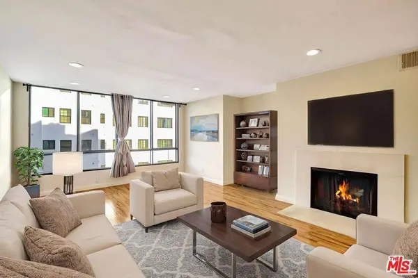 1900 Vine ST #103, Los Angeles, CA 90068