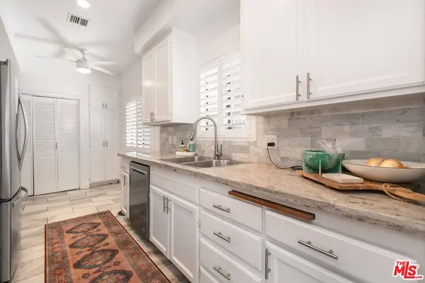 831 Westbourne Dr, West Hollywood, CA 90069