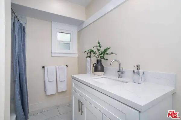 2814 Idell St, Los Angeles, CA 90065