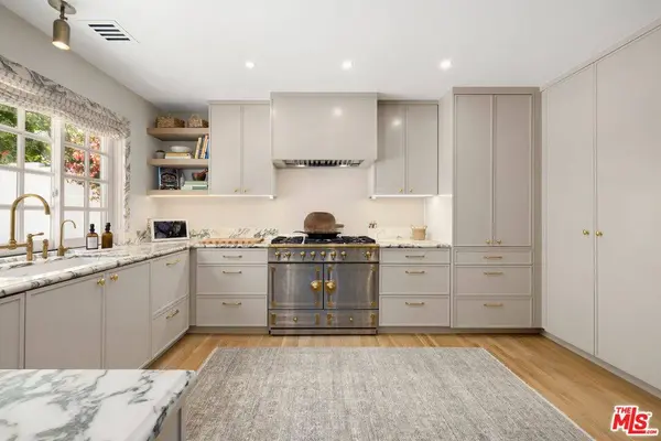 14640 Tustin St, Sherman Oaks, CA 91403