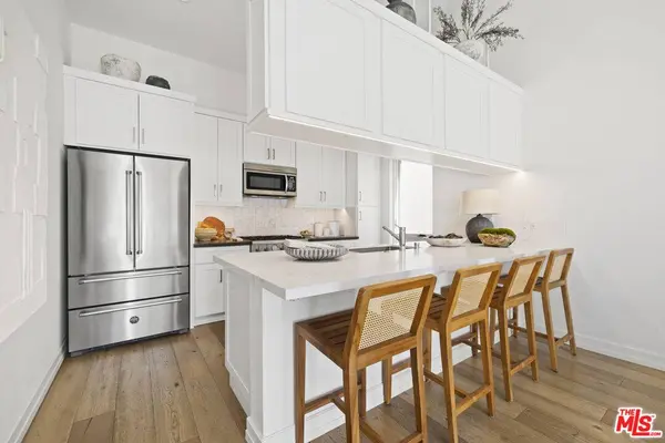 1041 N Spaulding Ave #208, Los Angeles, CA 90046