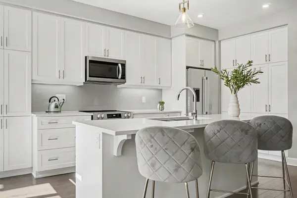 57 Mandevilla CRES, Blossom Park - Airport And Area, ON K1T 0Y2