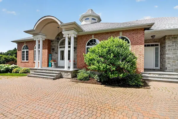 36 Cedarhill DR, Bells Corners And South To Fallowfield, ON K2R 1C6