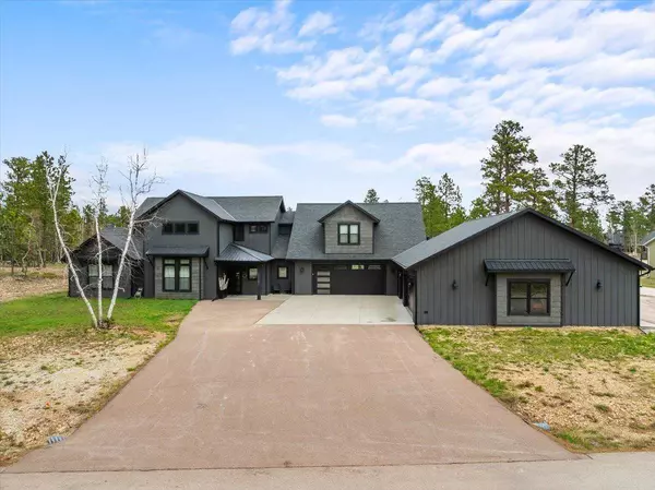 21252 Crest View Ct., Lead, SD 57754