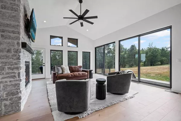 22998 Cedar Berry Avenue, Spearfish, SD 57783