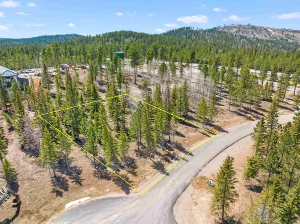 Smokey Stoke Court, Lead, SD 57754