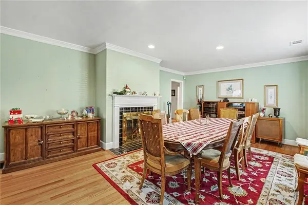 2088 E Roxboro RD NE, Atlanta, GA 30324