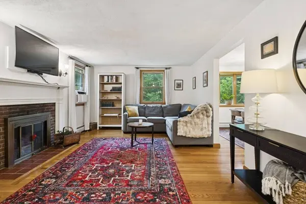 412 Andover St, Georgetown, MA 01833