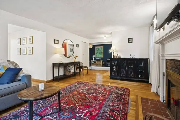 412 Andover St, Georgetown, MA 01833