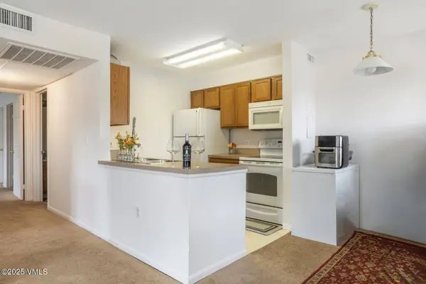 127 Jules DR G-203, Gypsum, CO 81637