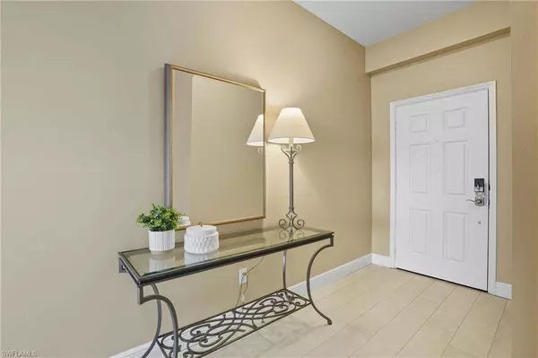 450 Launch CIR #503, Naples, FL 34108