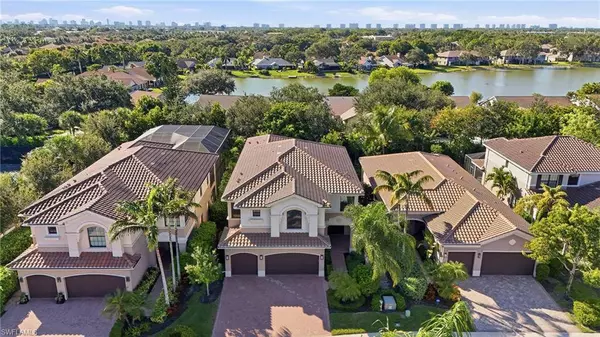 13768 Luna DR, Naples, FL 34109