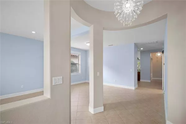 12129 Country Day CIR, Fort Myers, FL 33913