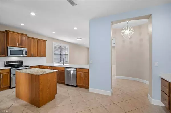 12129 Country Day CIR, Fort Myers, FL 33913