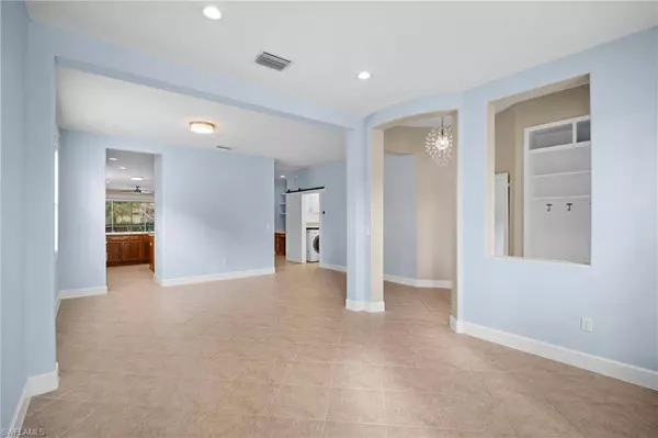 12129 Country Day CIR, Fort Myers, FL 33913