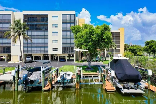 4491 Bay Beach LN #111, Fort Myers Beach, FL 33931