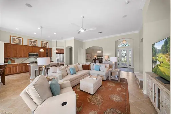 10125 Salisbury CT, Fort Myers, FL 33913